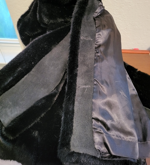 VINTAGE ADOLPH VINTAGE ADOLPH SCHUMAN FOR LILLI ANN FAUX FUR/SUEDE COAT BLACK - Picture 9 of 9